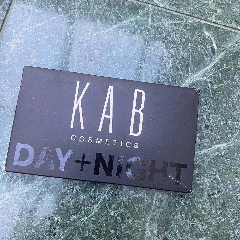 KAB Day and Night Eyeshadow Palette Makeup